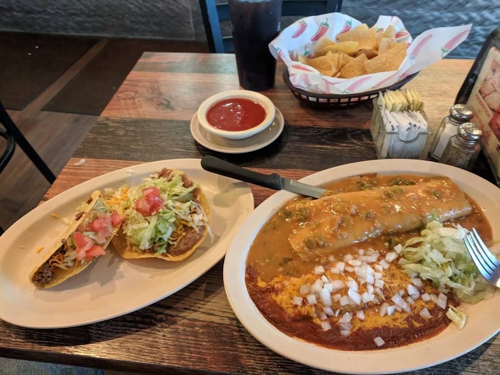 Santiagos Mexican Restaurant | 5701 Leetsdale Dr, Denver, CO 80224, USA | Phone: (303) 333-5305