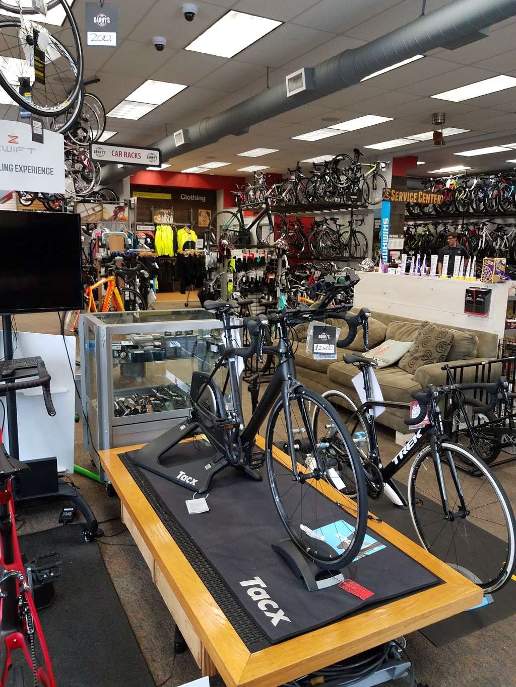 Dannys Cycles | 644 Central Park Ave, Scarsdale, NY 10583, USA | Phone: (914) 723-3408