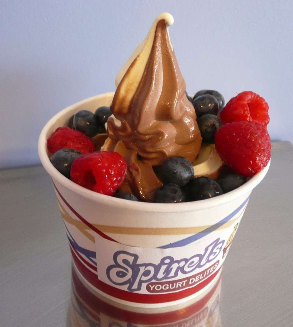 Spirels Yogurt Delites | 309 Randall Rd, South Elgin, IL 60177 | Phone: (847) 888-9880