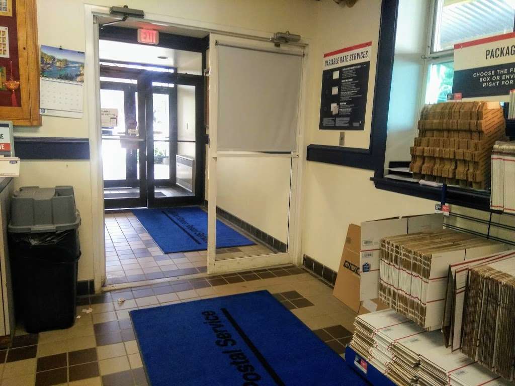 United States Postal Service | 200 W Butler Pike, Ambler, PA 19002, USA | Phone: (800) 275-8777