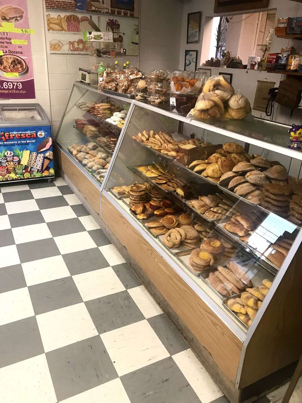 La Potosina Bakery | 4712 Durfee Ave, Pico Rivera, CA 90660, USA | Phone: (562) 695-6979