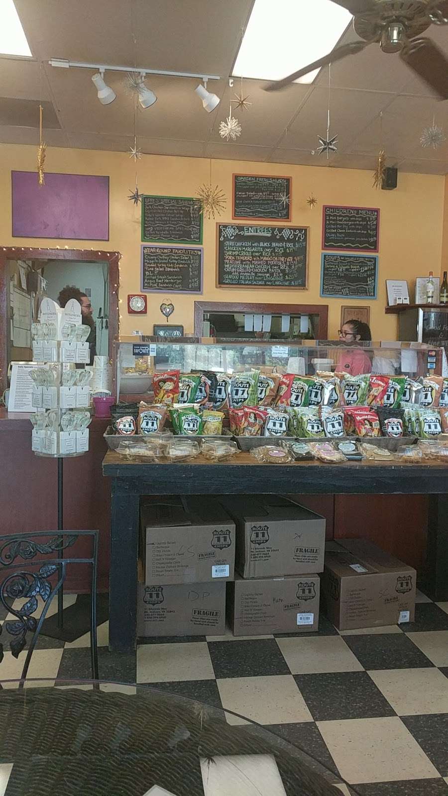 Roseinas | 1307 Shenandoah Rd, Alexandria, VA 22308, USA | Phone: (703) 768-0064