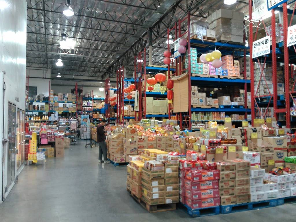 International Marketplace in 5000 S Decatur Blvd, Las Vegas, NV 89118, USA