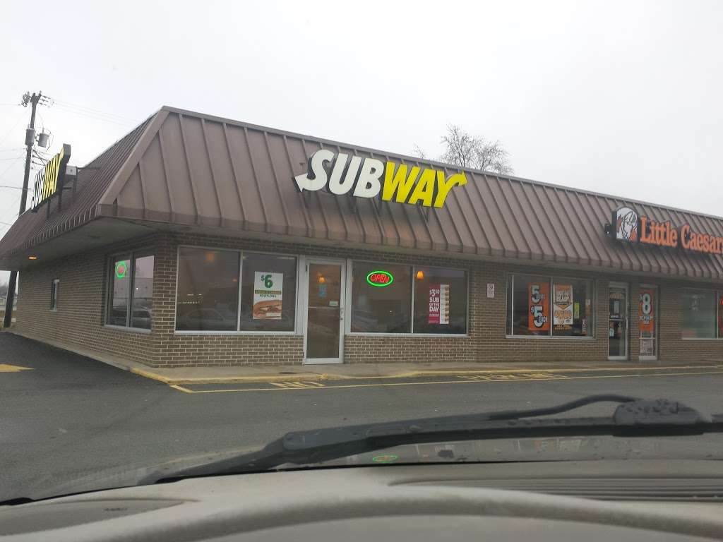 Subway Restaurants | 1501 South State Rd 37, Elwood, IN 46036, USA | Phone: (765) 552-6279