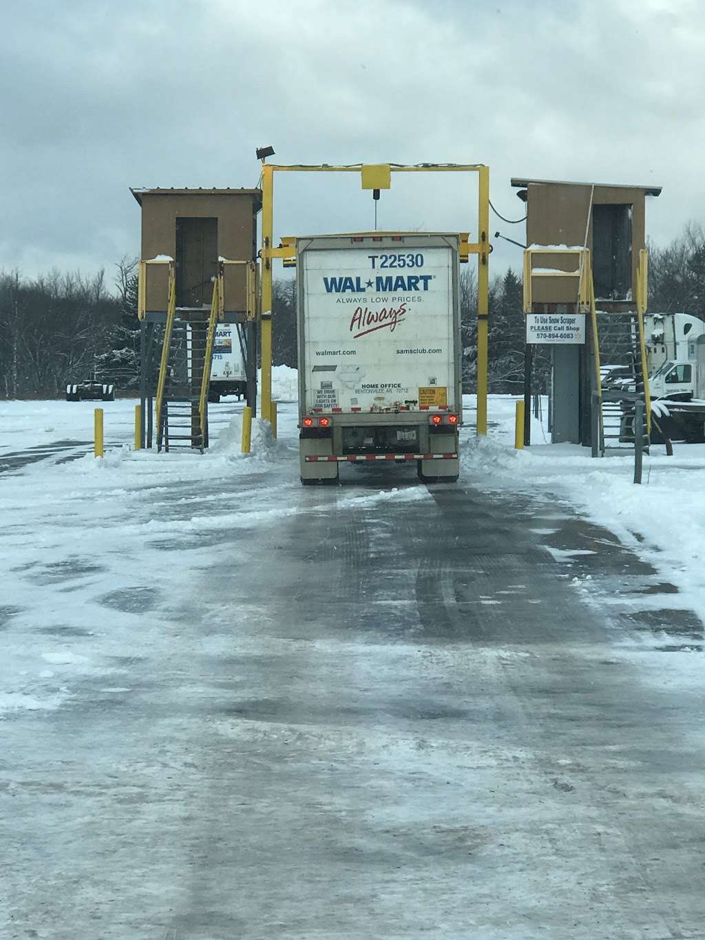 Walmart Distribution Center in 276 Veterans Dr, Tobyhanna, PA 18466, USA