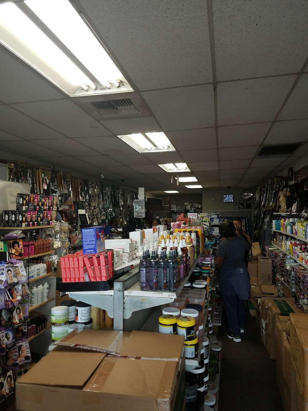 Fridays Beauty Supply | 1528 S Wilmington Ave, Compton, CA 90220, USA | Phone: (310) 638-0578