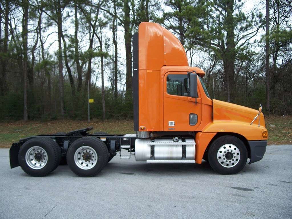 Schneider Truck Sales | 1415 Penn City Rd, Houston, TX 77015 | Phone: (800) 635-9801