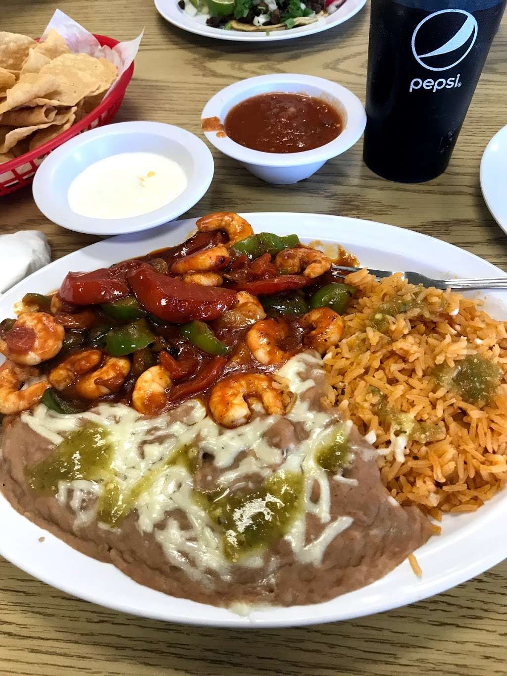 Los Tres Amigos | 10902 I Ave, Hesperia, CA 92345, USA | Phone: (760) 998-2998