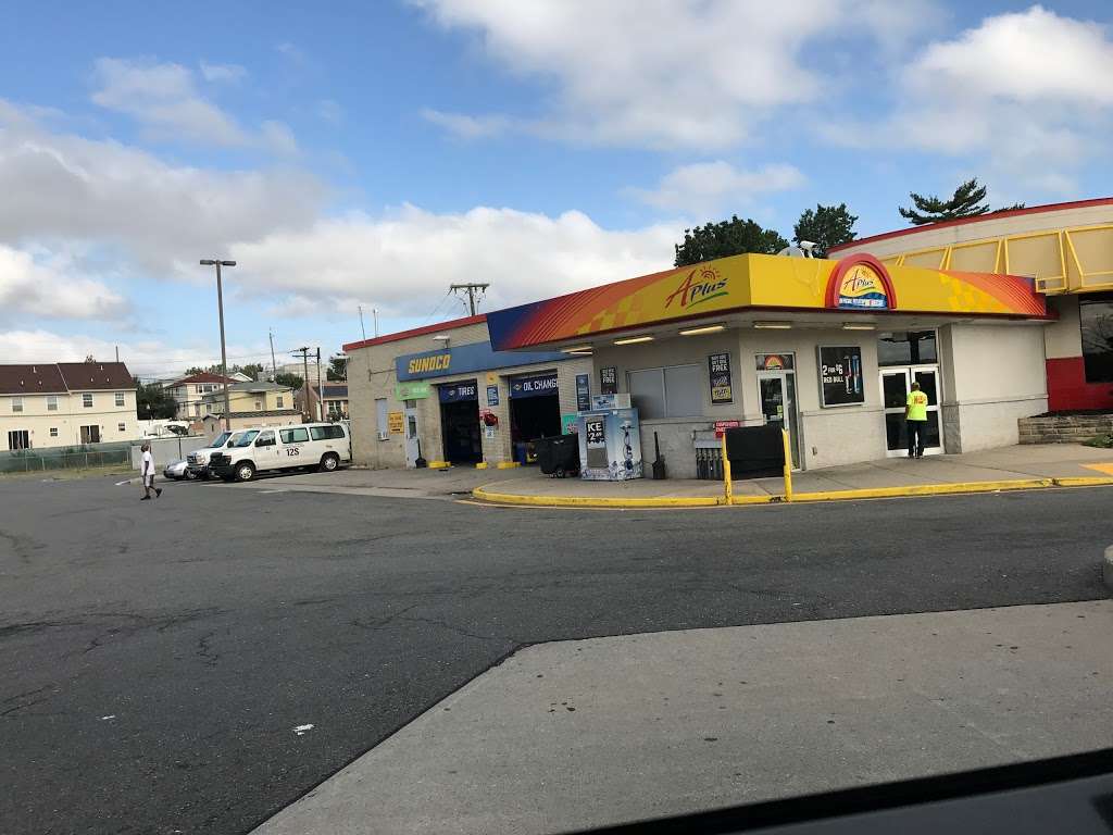 Sunoco Gas Station - gas station  | Photo 1 of 4 | Address: Milepost 111.6, NJ Tpke, Secaucus, NJ 07094, USA | Phone: (201) 348-0656