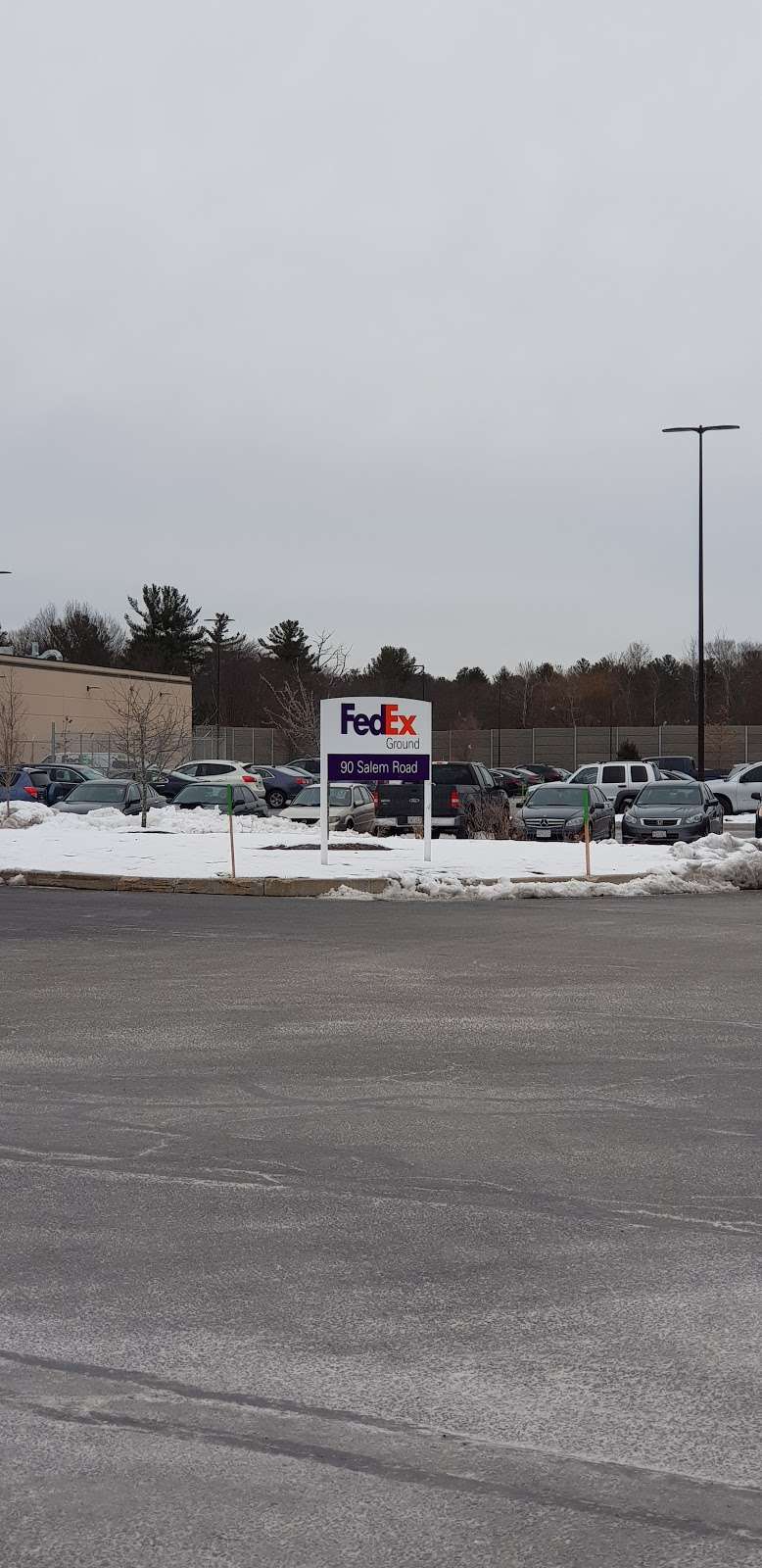 FedEx Ground | 90 Salem Rd #1, North Billerica, MA 01862, USA | Phone: (800) 463-3339