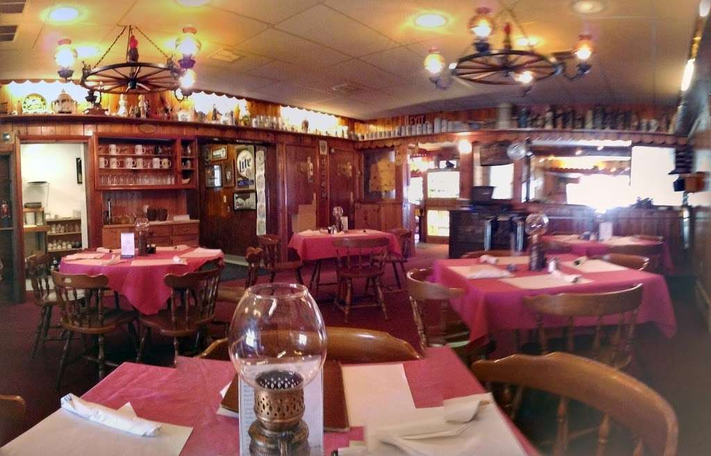 Hofbrauhaus Restaurant | 135 W King St, Abbottstown, PA 17301, USA | Phone: (717) 259-9641