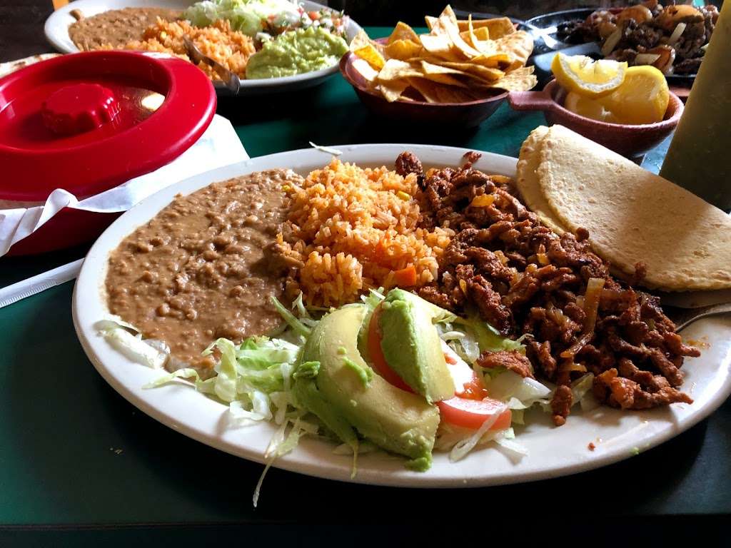 La flor de Michoacan mexican resturant | 5368 W Military Dr, San Antonio, TX 78242 | Phone: (210) 277-7978