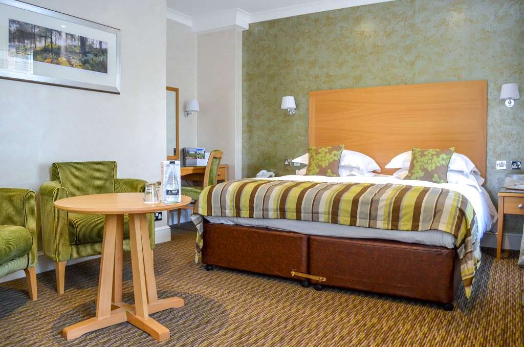 West Lodge Park Hotel | Cockfosters Rd, Barnet EN4 0PY, UK | Phone: 020 8216 3900