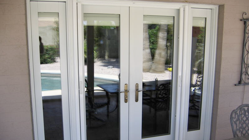 Retractions Retractable Screens Systems | 28628 Cloverleaf Pl, Castaic, CA 91384 | Phone: (661) 714-4390