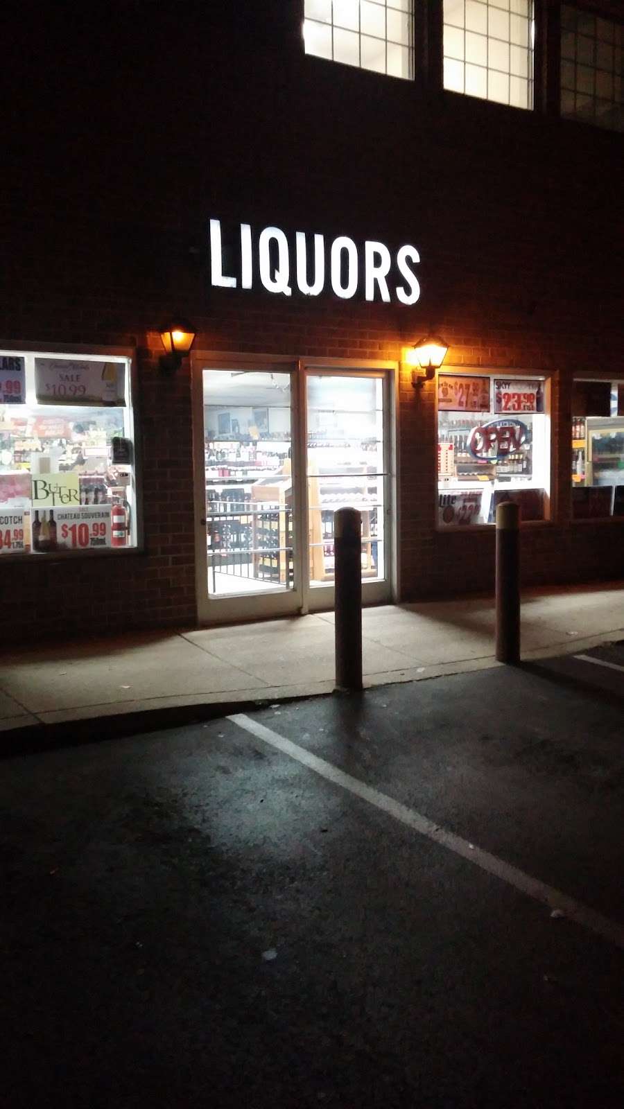 Crofton Liquors | 1641 MD-3 # 106, Crofton, MD 21114 | Phone: (410) 721-7389