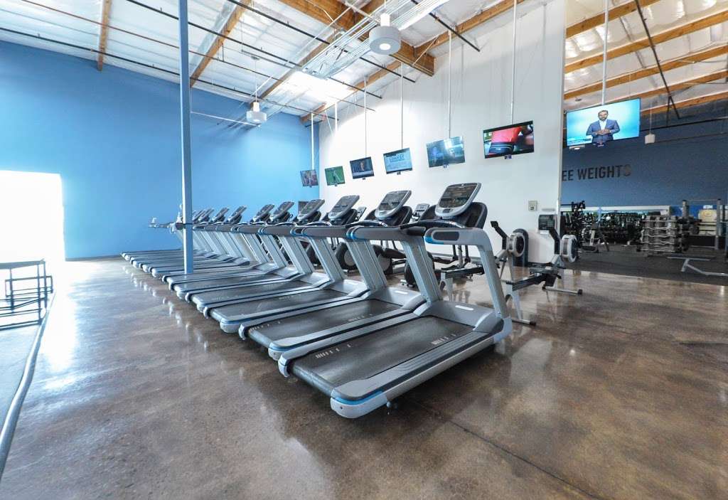 In-Shape Health Clubs | Century Plaza Shopping Center, 1800 E Ave. J, Lancaster, CA 93535, USA | Phone: (661) 728-5016