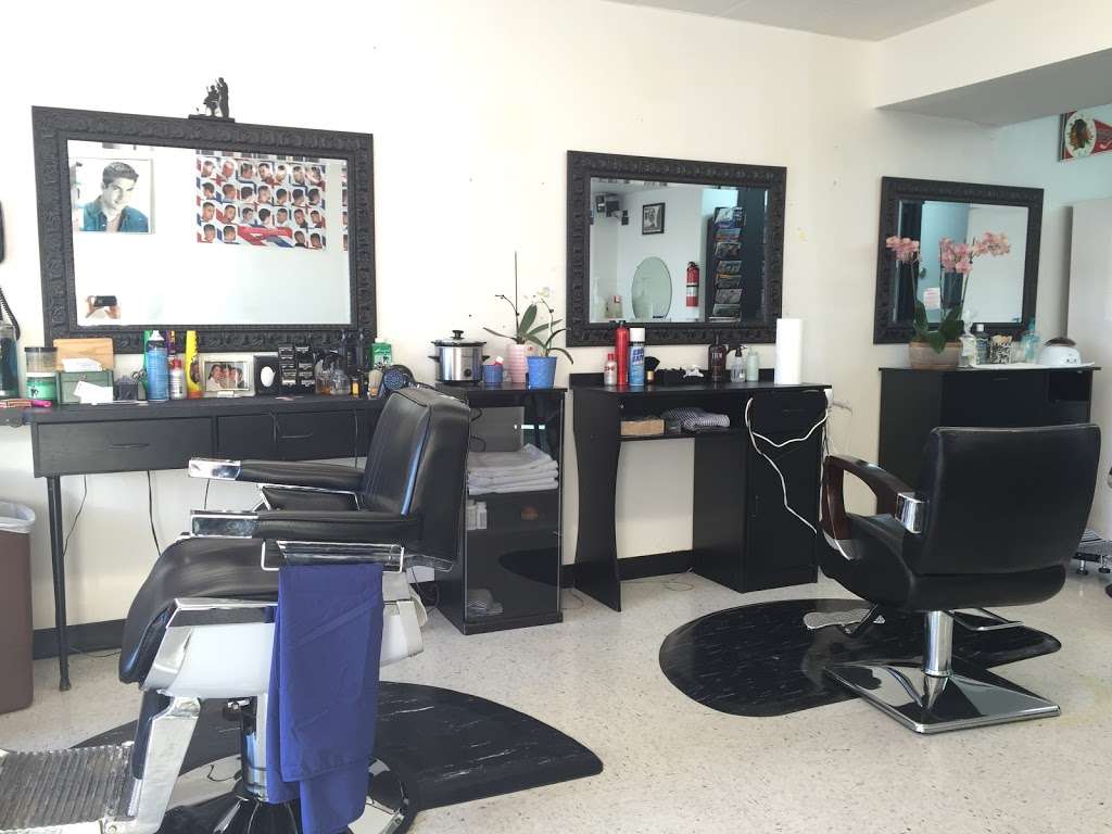 Two Legends Barber & Beauty Shop | 4638 W 63rd St, Chicago, IL 60629 | Phone: (773) 954-1964
