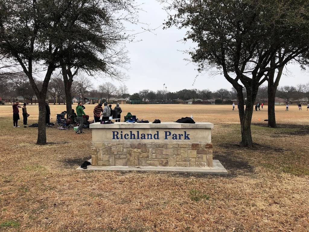 Richland Park | 550 Park Bend Dr, Richardson, TX 75081, USA | Phone: (972) 744-4100