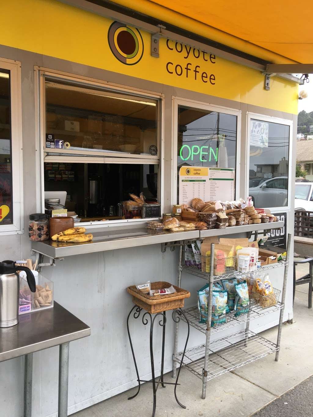 Coyote Coffee | 215 Shoreline Hwy, Mill Valley, CA 94941 | Phone: (415) 987-6221