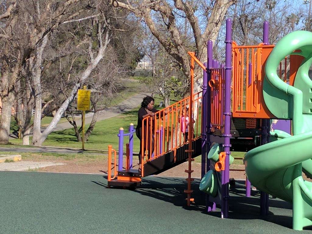 Edward Vincent Jr Park | 700 Warren Ln, Inglewood, CA 90302, USA | Phone: (310) 412-5370