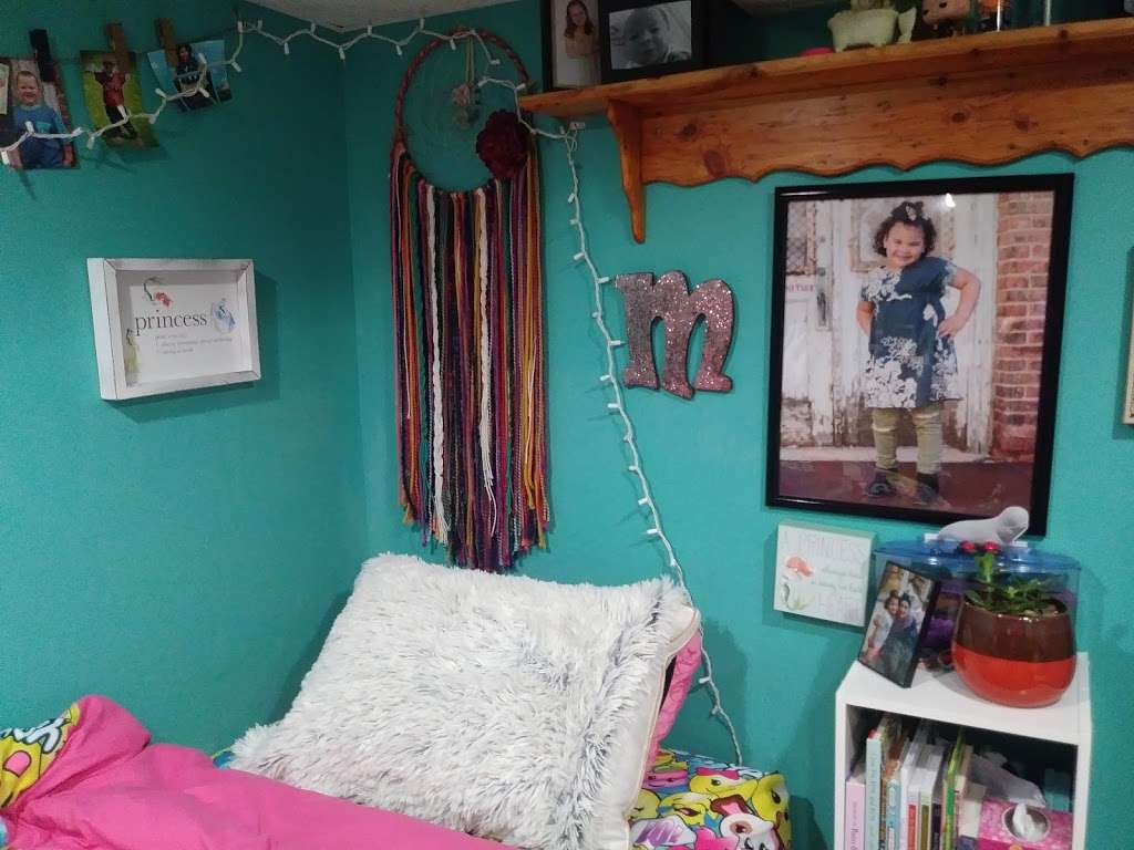 Moon Cookie Gallery | 285 S Schuyler Ave, Kankakee, IL 60901, USA | Phone: (815) 295-2997