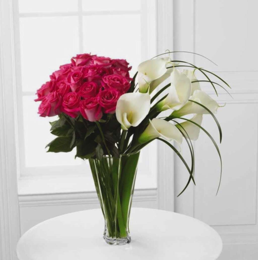 DElegance Florist | 14129 Memorial Dr, Houston, TX 77079, USA | Phone: (281) 920-3500