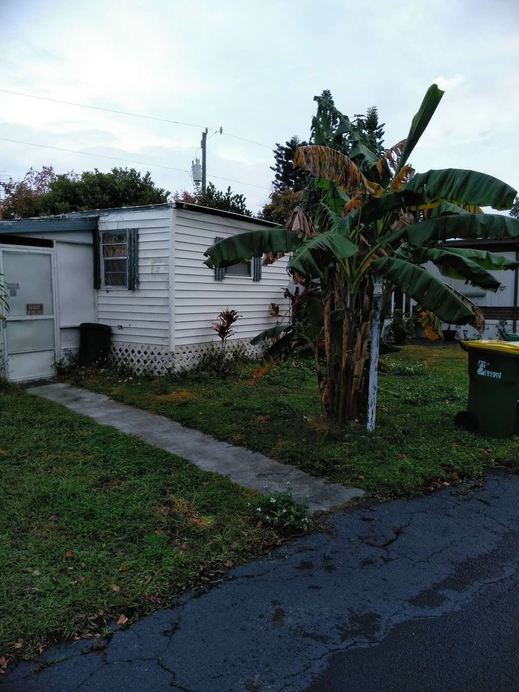 Tradewinds Mobile Home Park | 4100 N Cocoa Blvd, Cocoa, FL 32927, USA | Phone: (321) 544-5492