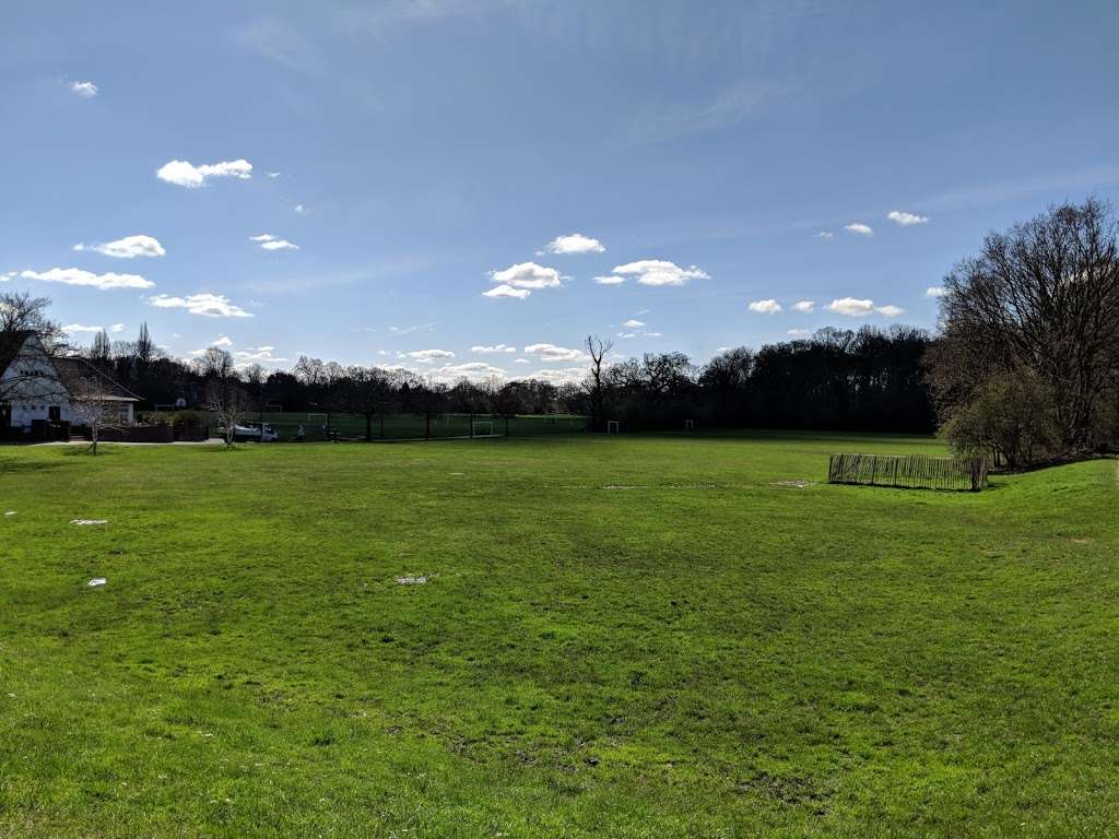 Palewell Playing Fields | Palewell Common Dr, London SW14 8RE, UK