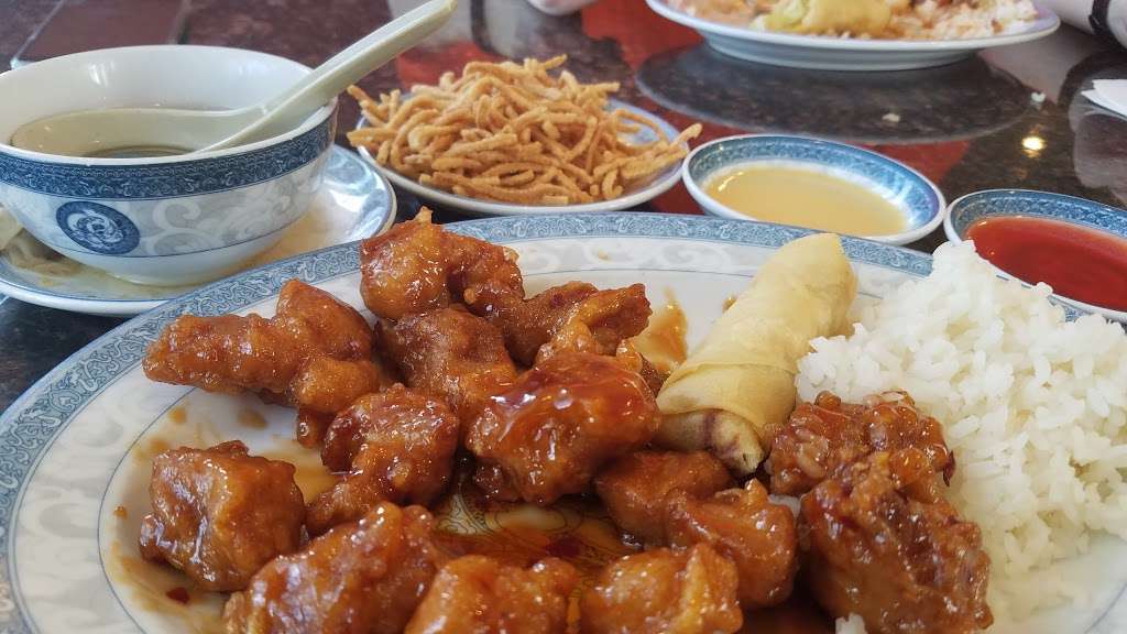 Tasty House Chinese Restaurant | 804 N Ridge Rd B, Castle Rock, CO 80104 | Phone: (303) 663-8138