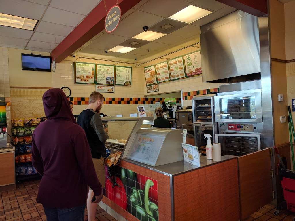 Subway | 4130 E Highland Ave, Highland, CA 92346, USA | Phone: (909) 425-2800