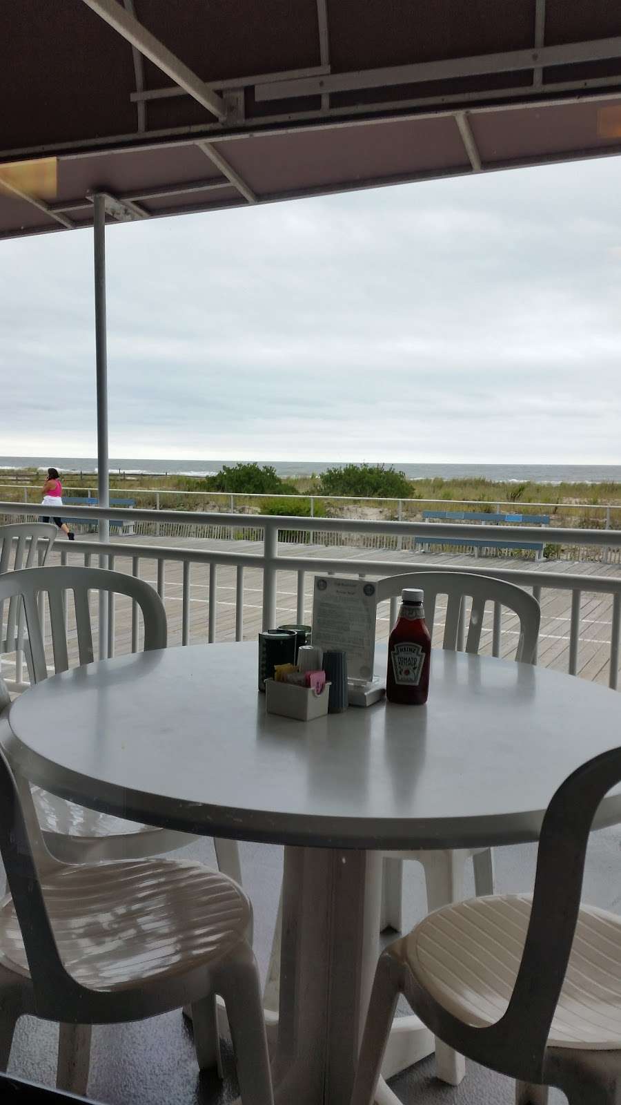 Cafe Beach Club | 1282 Boardwalk, Ocean City, NJ 08226 | Phone: (609) 398-7700