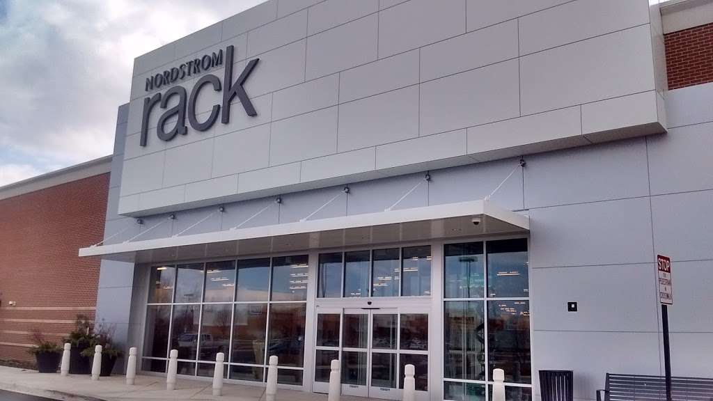 Nordstrom Rack Schererville | 185 US-41, Schererville, IN 46375 | Phone: (219) 227-3960