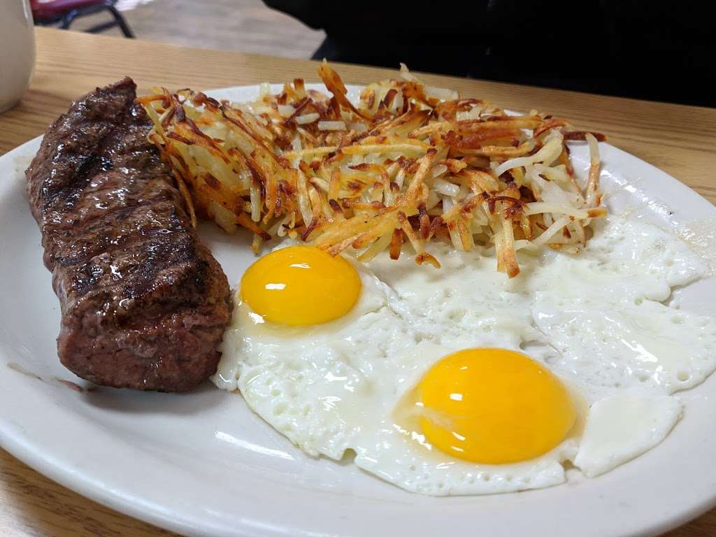 California Classic Cafe | 14196 Amargosa Rd a, Victorville, CA 92392, USA | Phone: (760) 241-3663