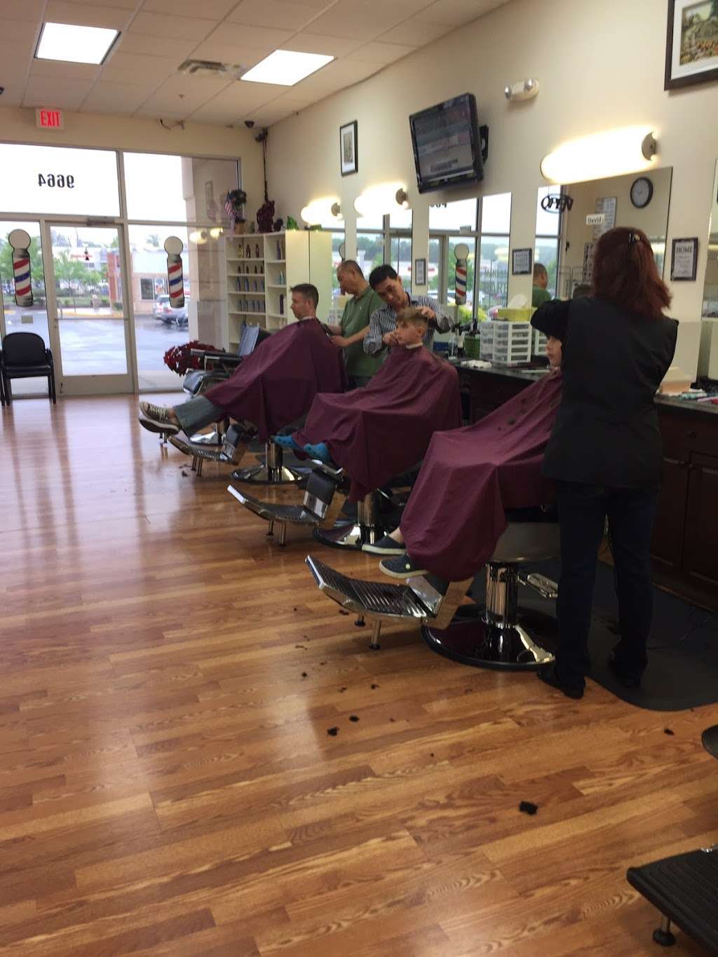 Manassas Signal Hill Barber Shop | 9664 Liberia Ave, Manassas, VA 20110, USA | Phone: (703) 257-1772