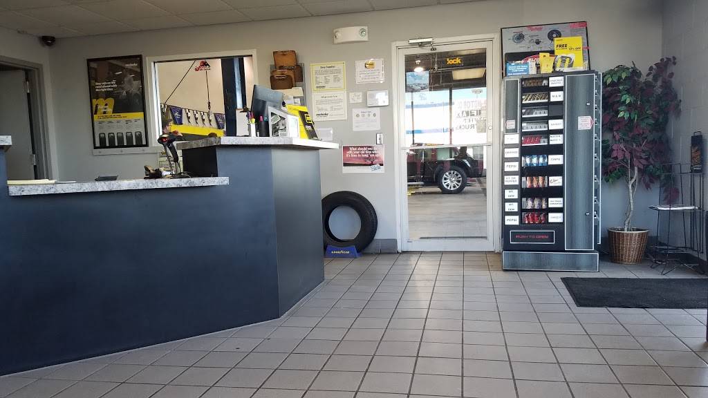 Meineke Car Care Center | 1910 N Nelson Dr, Derby, KS 67037 | Phone: (316) 768-4929