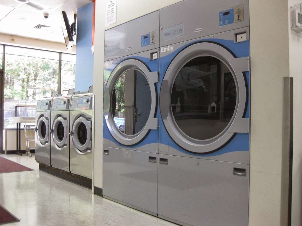 Quick and Clean Laundromat | 487 Amherst St, Nashua, NH 03063, USA | Phone: (603) 882-6054