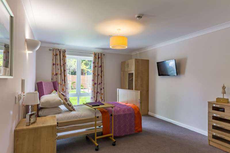 Sherwood Grange Care Home | 1A Robin Hood Ln, London SW15 3PU, UK | Phone: 0333 321 1996