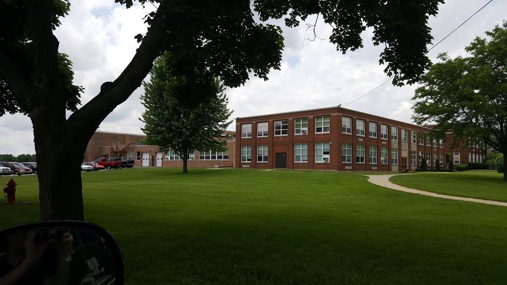 Crystal Lake Central High School - school  | Photo 1 of 4 | Address: 45 W Franklin Ave, Crystal Lake, IL 60014, USA | Phone: (815) 459-2505