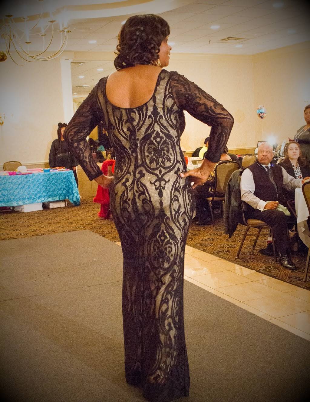 Suit Plus More Boutique Hillside IL | 4219 Butterfield Rd #1A, Hillside, IL 60162, USA | Phone: (708) 240-4323