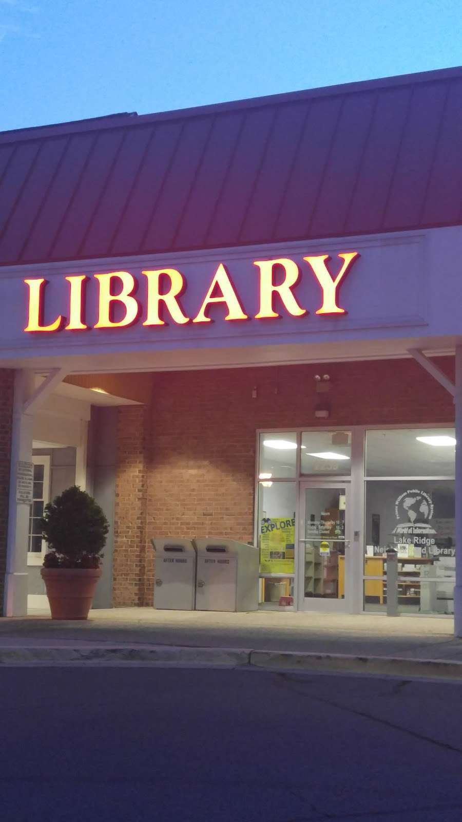 Lake Ridge Neighborhood Library | 2239 Old Bridge Rd, Woodbridge, VA 22192 | Phone: (703) 792-5675