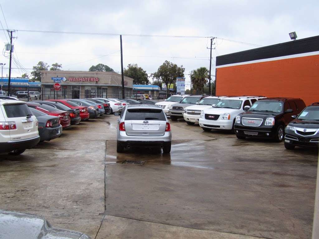 Autos-Mobiles | 1439 Blalock Rd, Houston, TX 77055, USA | Phone: (713) 827-1212