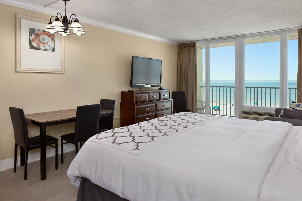 Island Inn Beach Resort | 9980 Gulf Blvd, Treasure Island, FL 33706, USA | Phone: (727) 367-1926