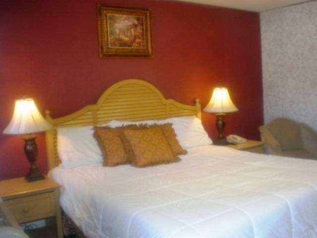 Budgetel Inn & Suites | 234 E White Horse Pike, Galloway, NJ 08205, USA | Phone: (609) 652-3131