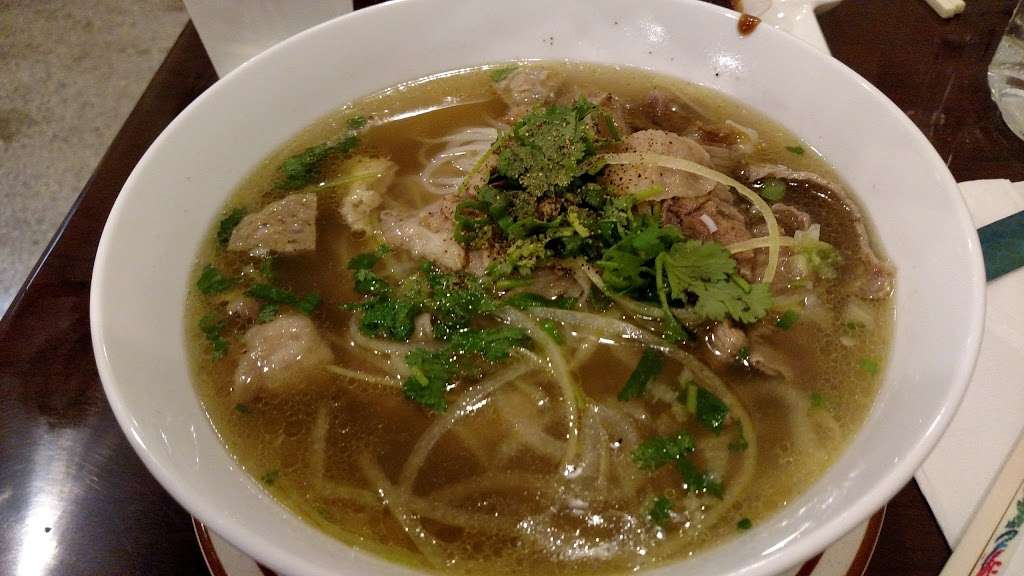 Pho Viet USA | 3713 New Hampshire Ave NW, Washington, DC 20010, USA | Phone: (202) 750-6910