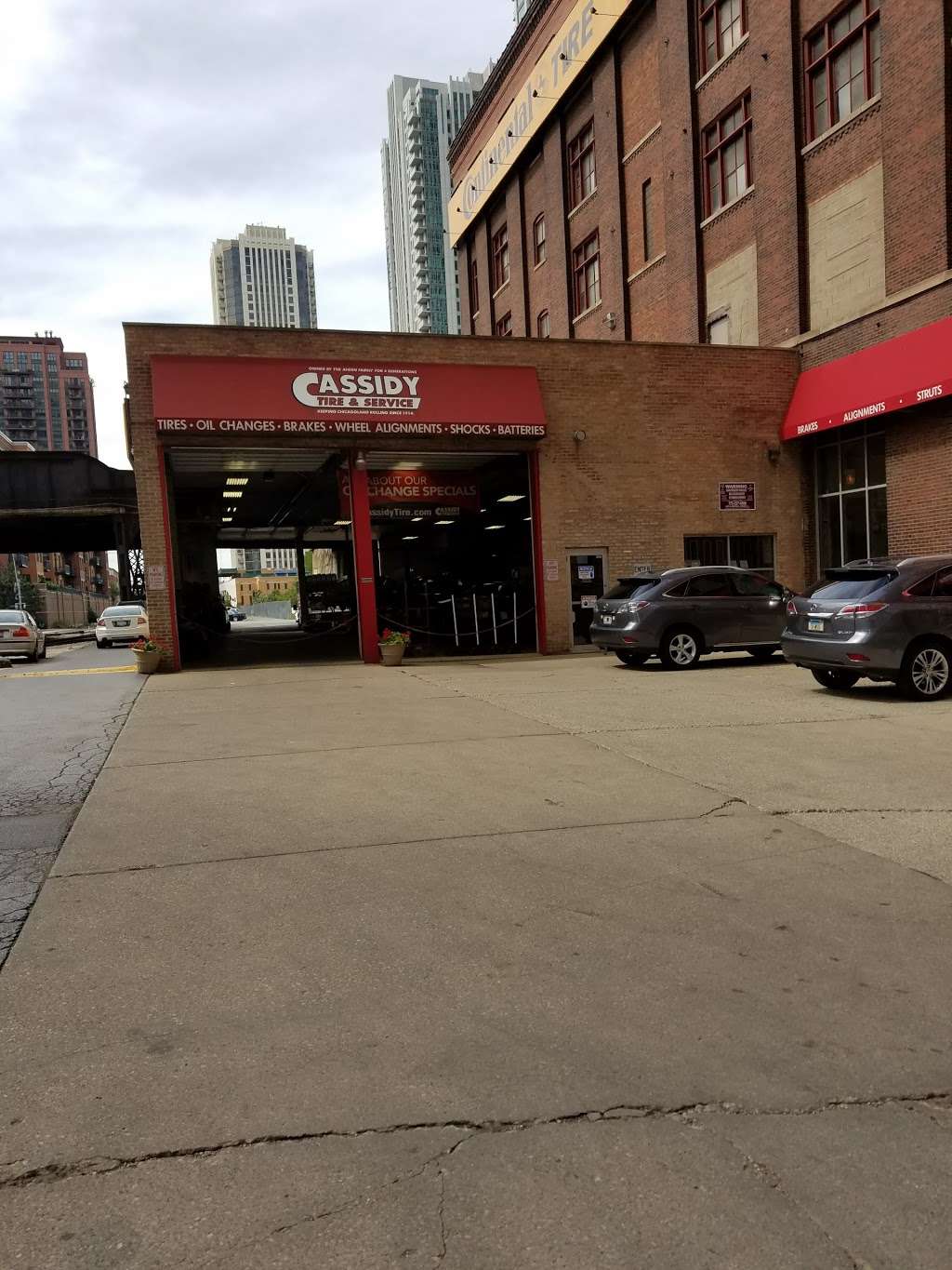 Cassidy Tire and Service | 344 N Canal St, Chicago, IL 60606, USA | Phone: (312) 235-6302
