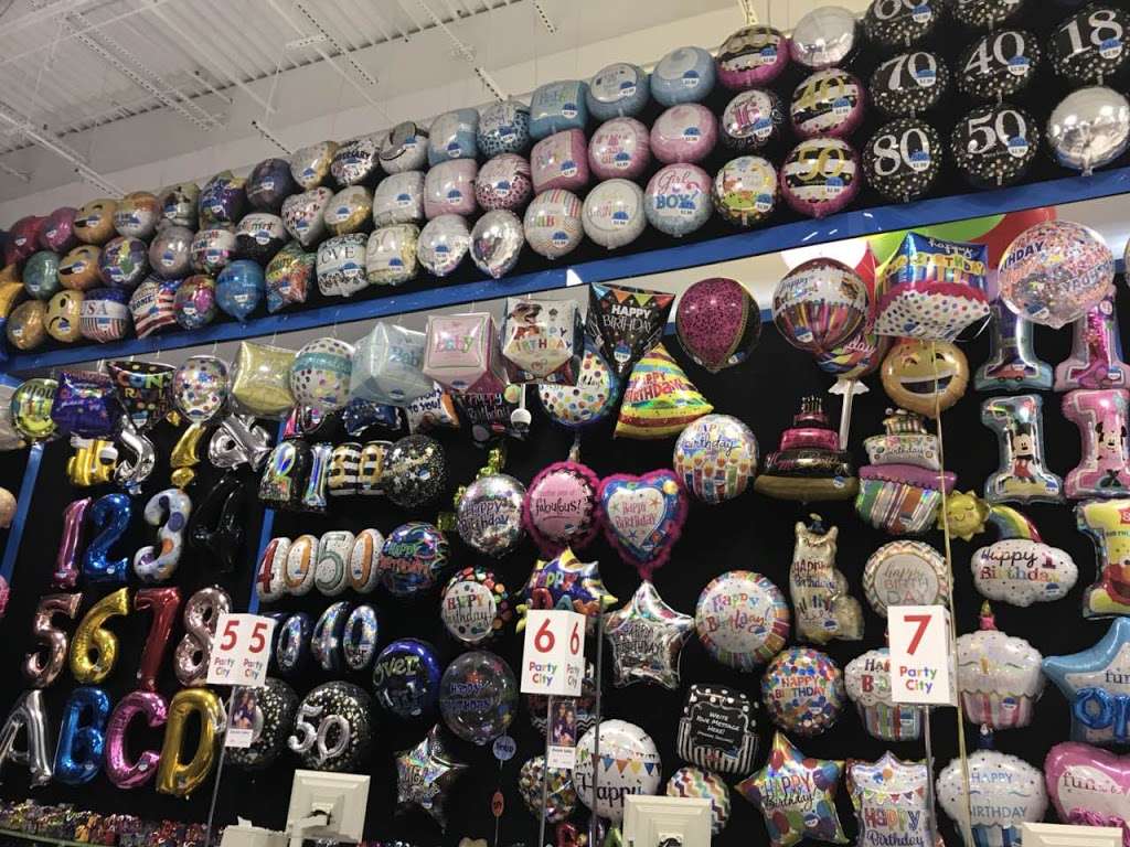 Party City - home goods store  | Photo 9 of 9 | Address: 253-01 Rockaway Blvd, Rosedale, NY 11422, USA | Phone: (516) 371-2055