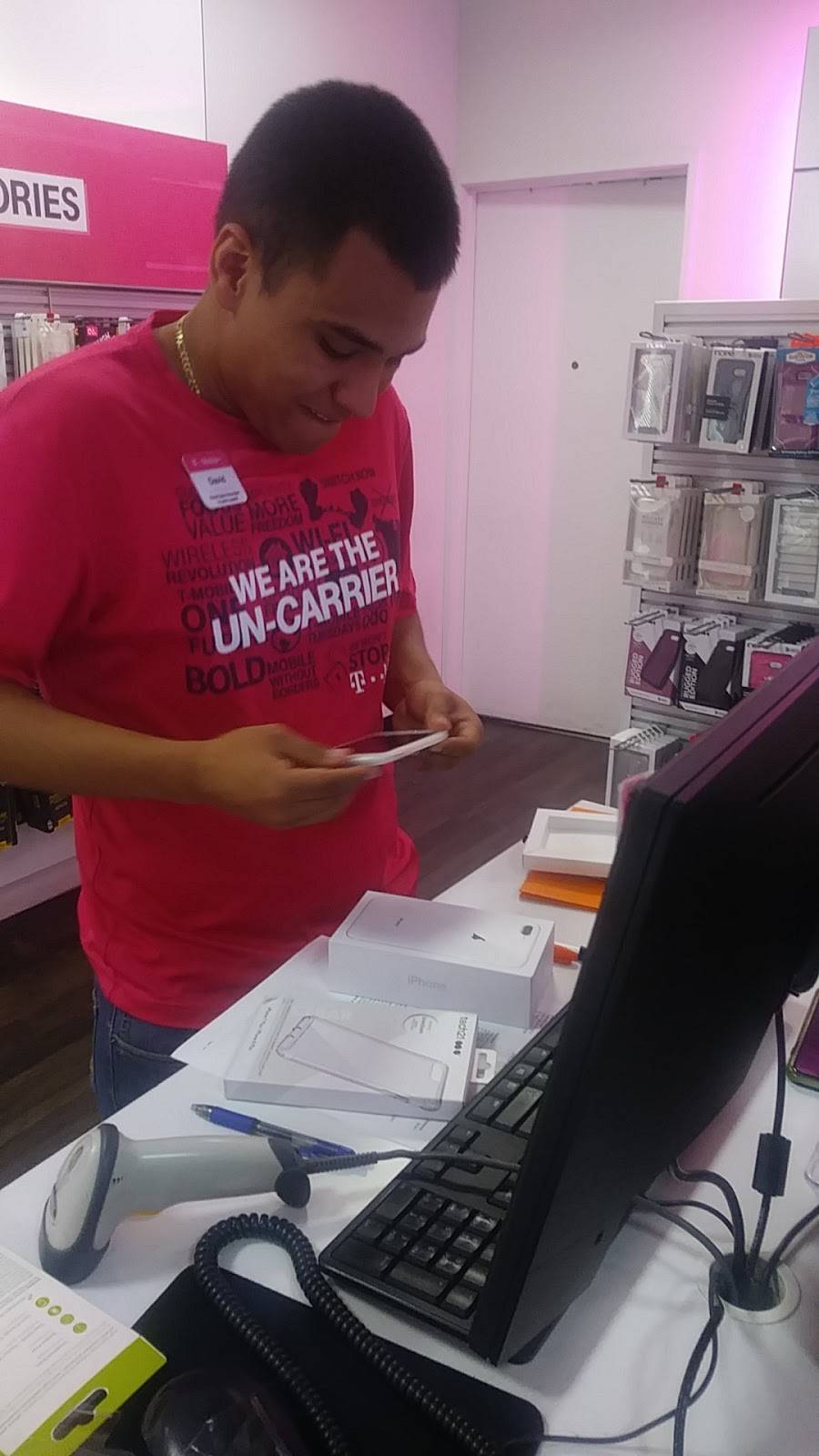 T-Mobile | 2720 N Mesa St A, El Paso, TX 79902, USA | Phone: (915) 541-1604