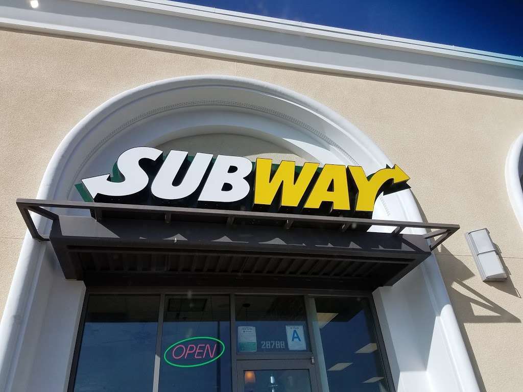 Subway Restaurants | 28788 The Old Rd, Valencia, CA 91355 | Phone: (661) 775-0400