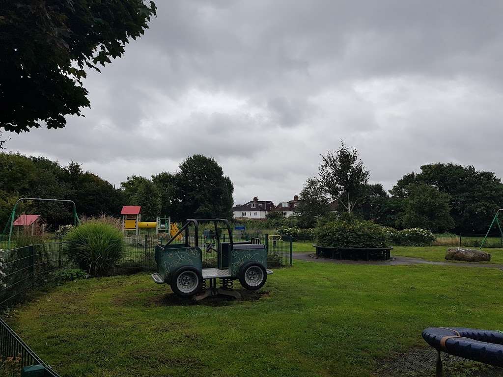 Trinity Way Open Space | London W3 7HP, UK