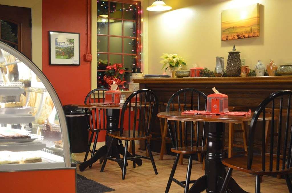 Far Away Farm Country Corner | 690 Marshall Rd, Downingtown, PA 19335 | Phone: (610) 942-2848